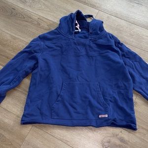 Navy cropped vineyard vines hoodie